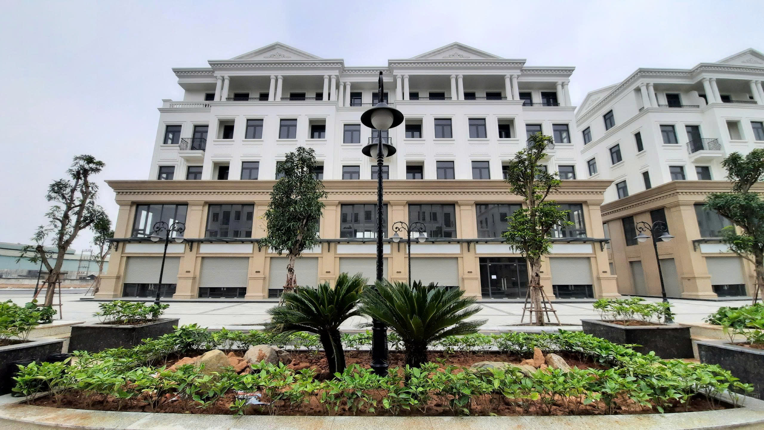 Tại sao ONEDOOR là lựa chọn hàng đầu cho các dự án bất động sản cao cấp?