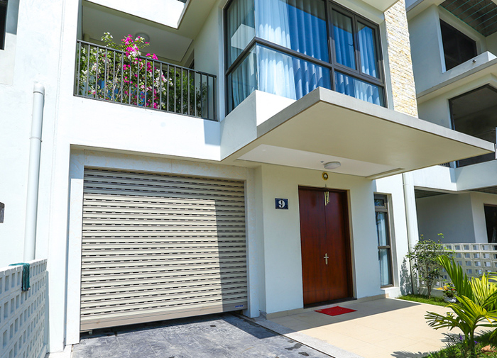 Cửa Cuốn Biệt Thự: Cách Chọn Đẹp, Êm Và An Toàn