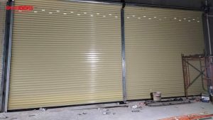 Cửa cuốn kéo tay theo độ dày nan thép ONEDOOR