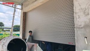 Đại lý ONEDOOR lắp đặt cửa cuốn tại công trình thực tế